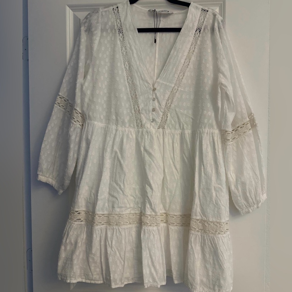 Zara Tiered Dress With Lace Inserts Size L New with out tags